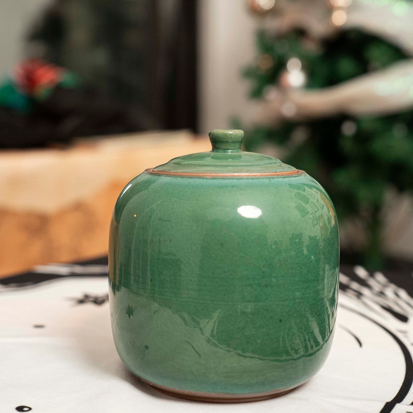 Green Icecrakle Ceramics can by Jack