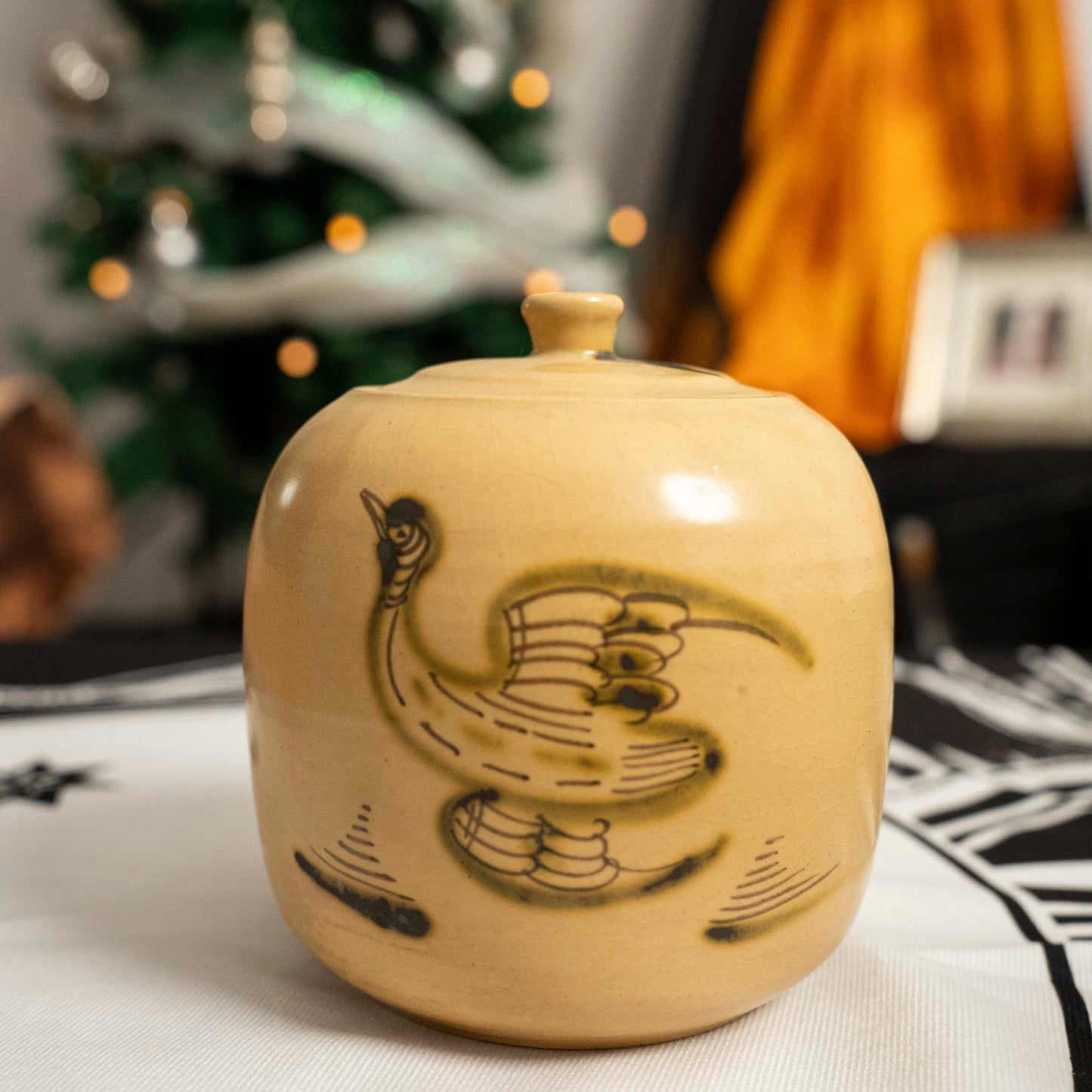 lovebirds Ceramics Can by Jack&Amy